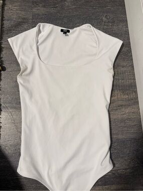 Express White Scoop Neck Short Sleeve Bodysuit
